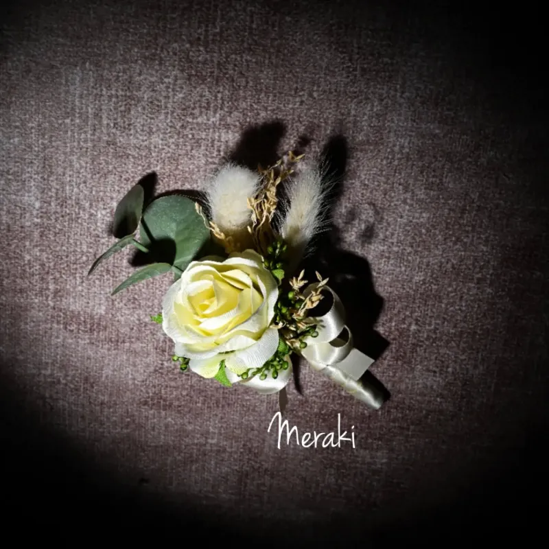 Groom's boutonniere