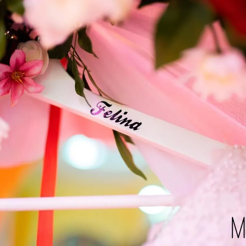 Bridal hanger