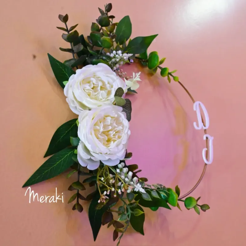 Floral wall mount